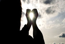 张玉宁安慰被红牌罚下的林良铭！.